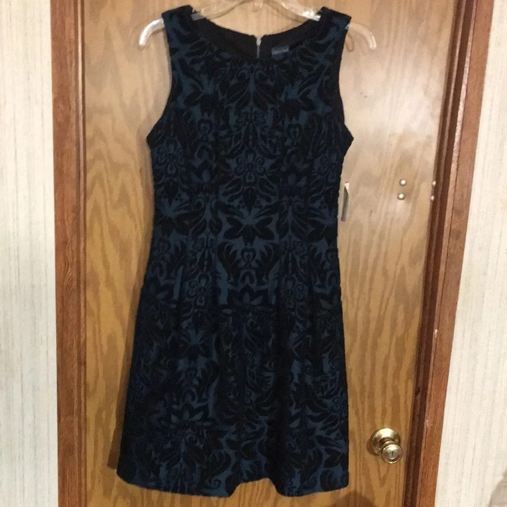 Gabby Skye Dress by Dress Barn size 8 (F)